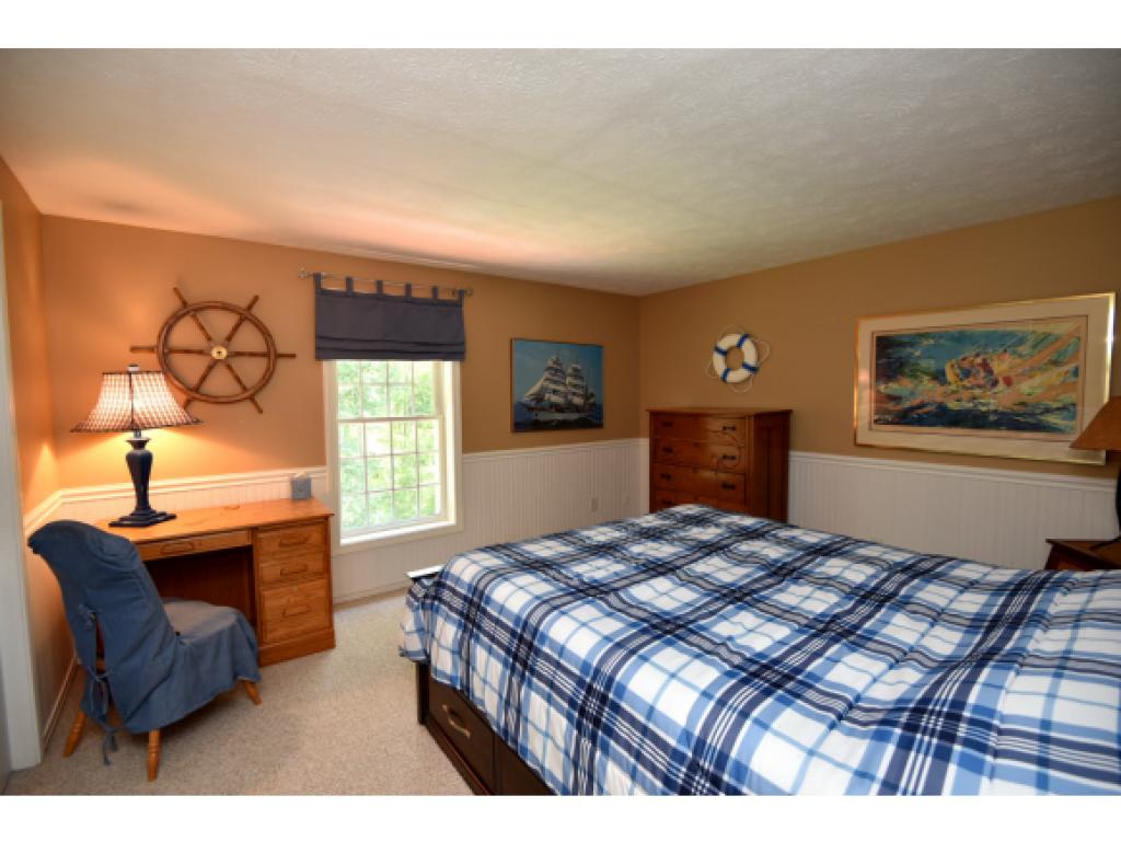 7 Tumble Road Bedford, NH 03110 - Photo 17 of 26 Gallery Image 17