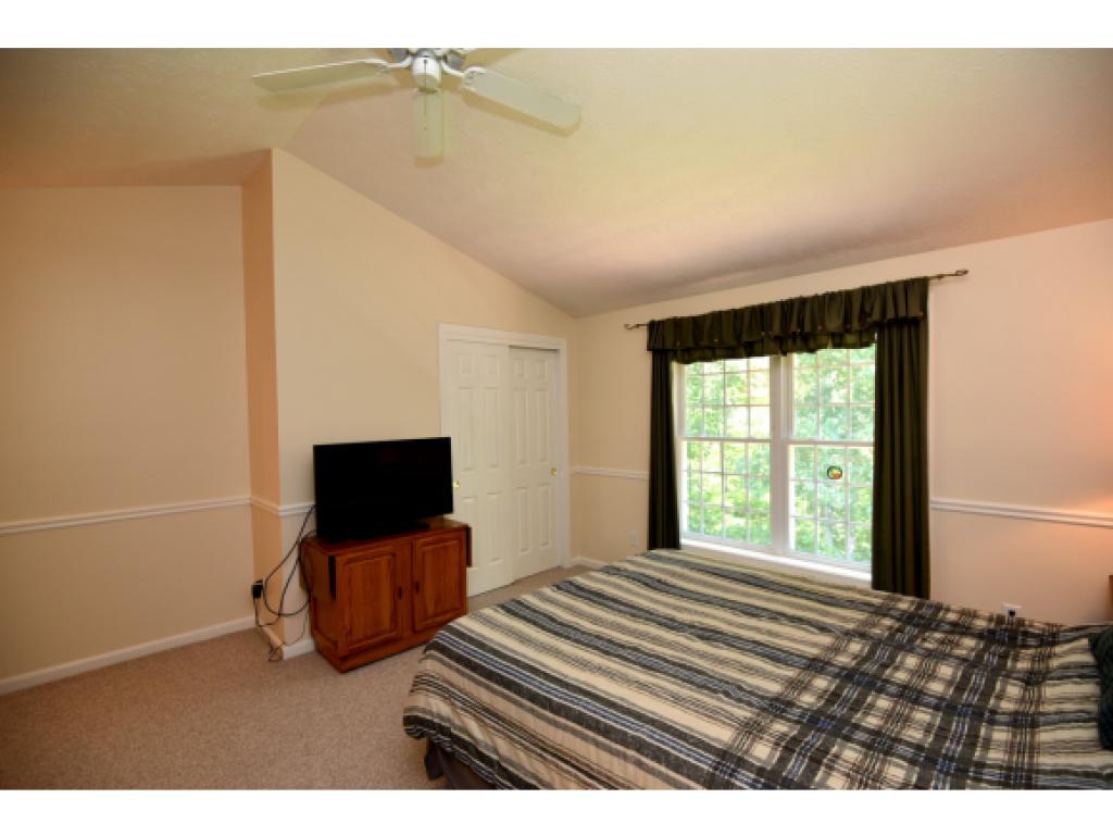 7 Tumble Road Bedford, NH 03110 - Photo 18 of 26 Gallery Image 18
