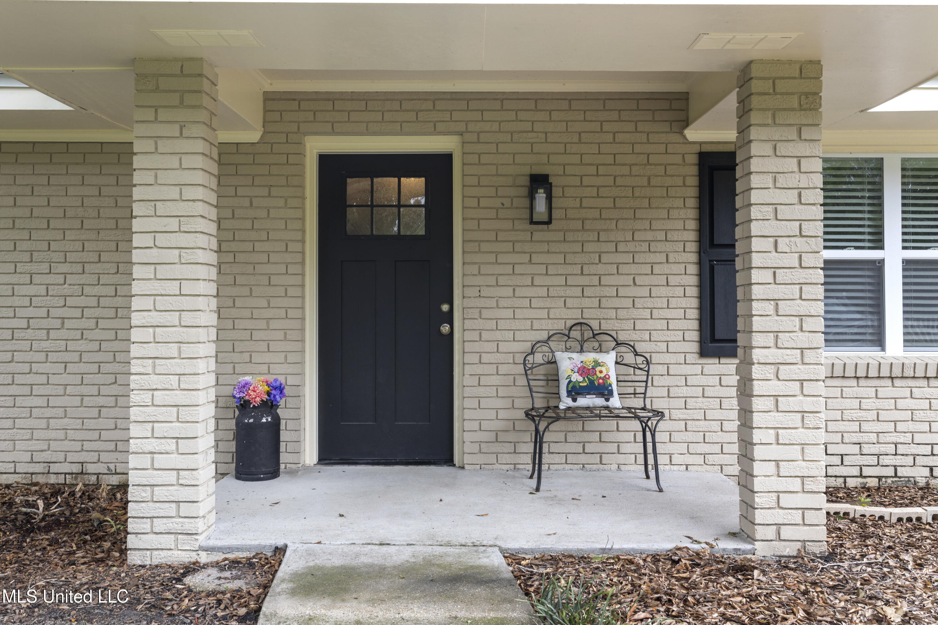 14199 Dundeewood Road Biloxi, MS 39532 - Photo 3 of 30 003 (15)