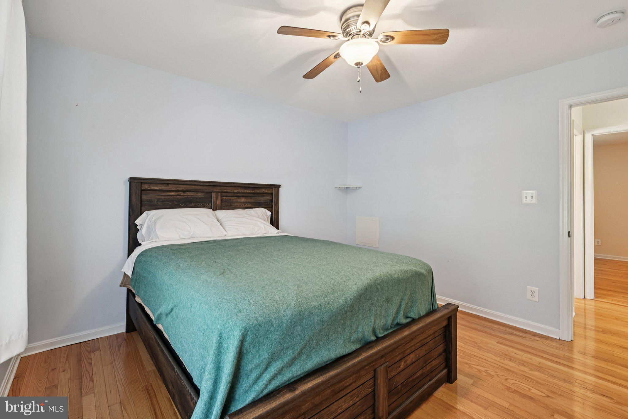 238 Washington Street Locust Grove, VA 22508 - Photo 26 of 42 Bedroom 2 (12' x 12')