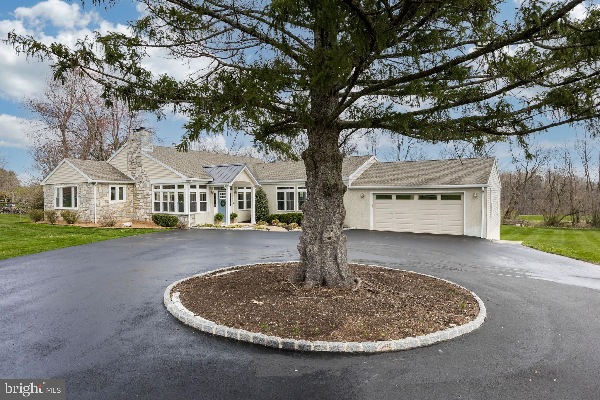 439 Ridge Road Spring City, PA 19475 - Photo 3 of 32