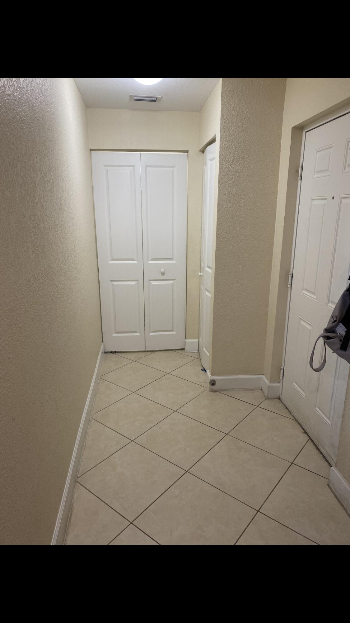 1660 Renaissance Commons Boulevard, Unit 2309 Boynton Beach, FL 33426 - Photo 4 of 13 IMG_3529