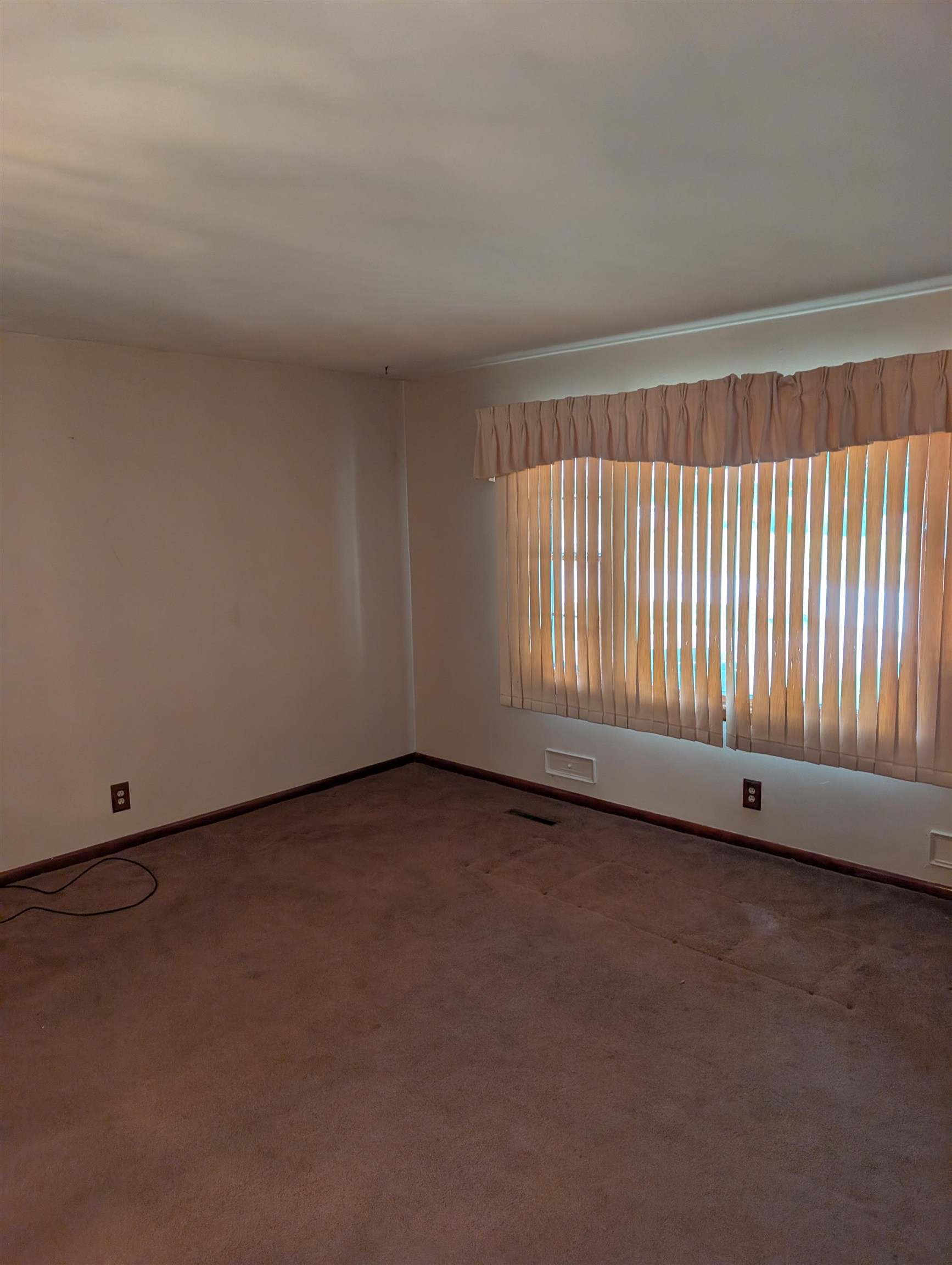 2352 Wisconsin Road Rockford, IL 61108 - Photo 5 of 21 Gallery Image 5
