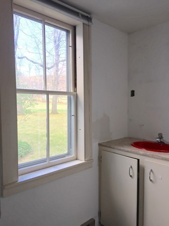 615 Bay Road Amherst, MA 01002 - Photo 7 of 30