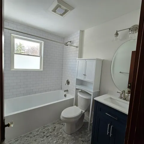 $3,500 | 67 Park Street, Dover, NH 03820