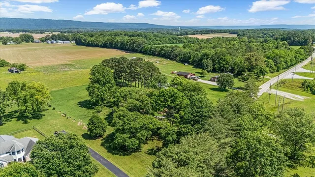 $575,000 | 183 Prairie Plains Road, Hillsboro, TN 37342