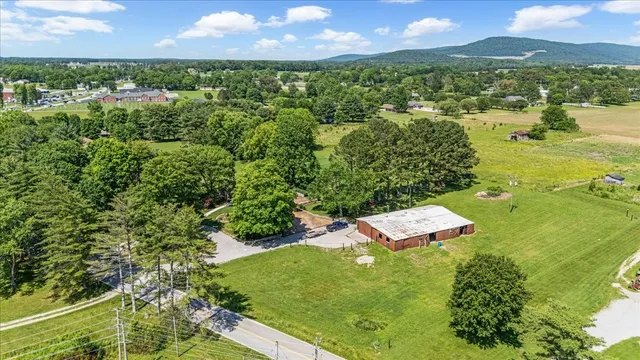 $575,000 | 183 Prairie Plains Road, Hillsboro, TN 37342