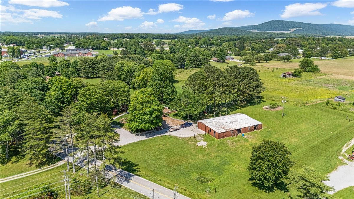 183 Prairie Plains Road Hillsboro, TN 37342 - Photo 57 of 63 a view of a city