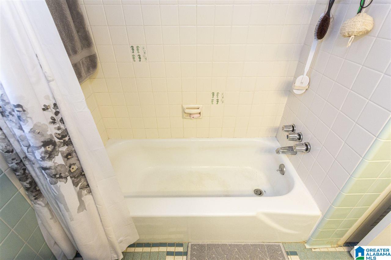 2217 Blue Ridge Boulevard Birmingham, AL 35226 - Photo 24 of 40