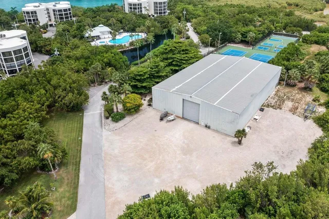 $825,000 | 6201 Gulf Of Mexico Boulevard, Unit 201, Marathon, FL 33050