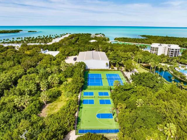 $825,000 | 6201 Gulf Of Mexico Boulevard, Unit 201, Marathon, FL 33050