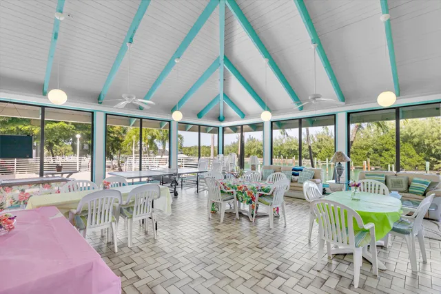 $825,000 | 6201 Gulf Of Mexico Boulevard, Unit 201, Marathon, FL 33050