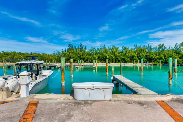 $825,000 | 6201 Gulf Of Mexico Boulevard, Unit 201, Marathon, FL 33050