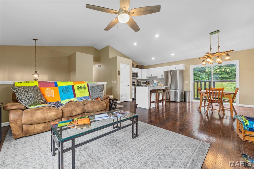 11 Abby Lane Troy, MO 63379 - Photo 4 of 21