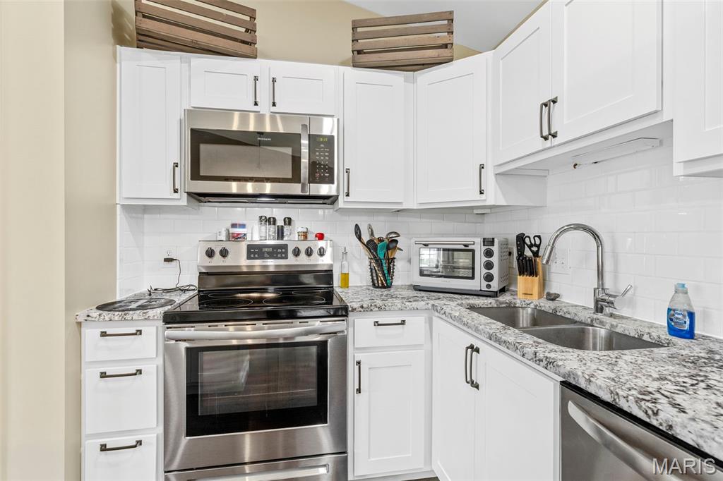 11 Abby Lane Troy, MO 63379 - Photo 7 of 21