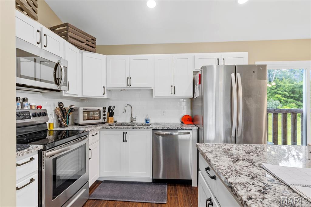 11 Abby Lane Troy, MO 63379 - Photo 8 of 21