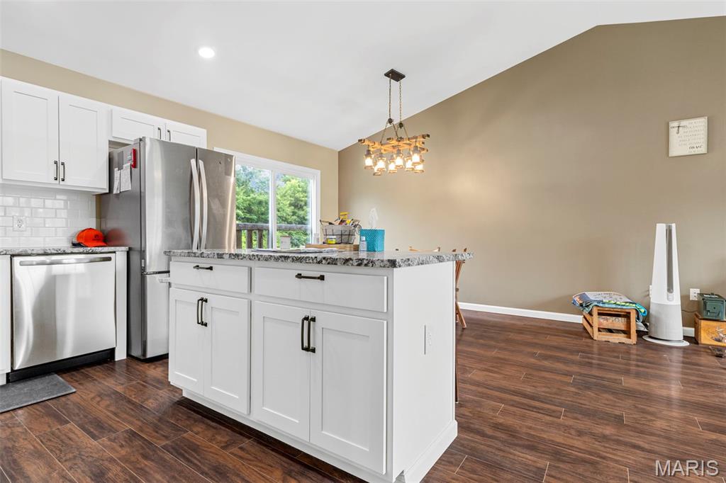 11 Abby Lane Troy, MO 63379 - Photo 9 of 21