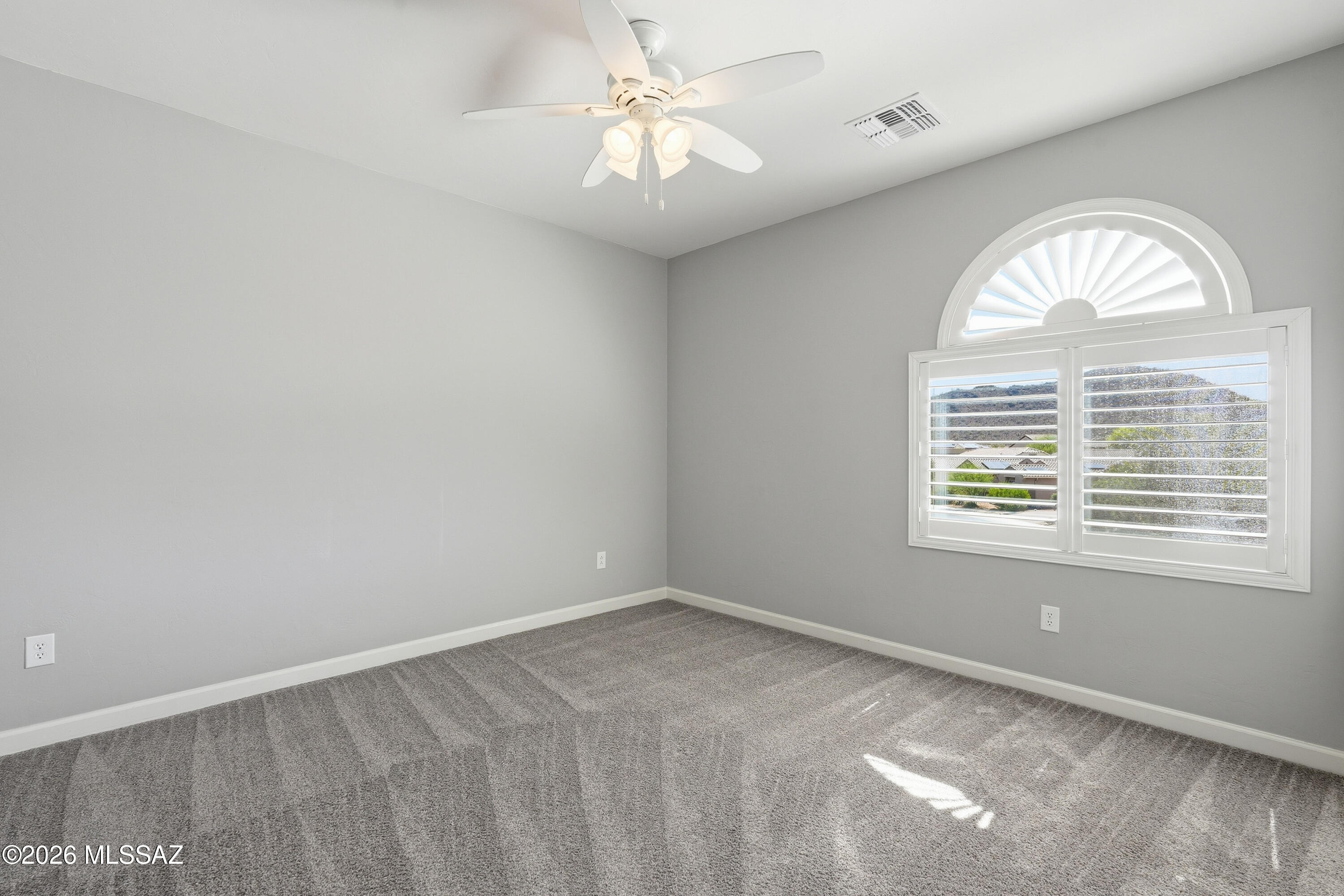 8910 West Irongate Road Marana, AZ 85653 - Photo 32 of 47 8910 (18)