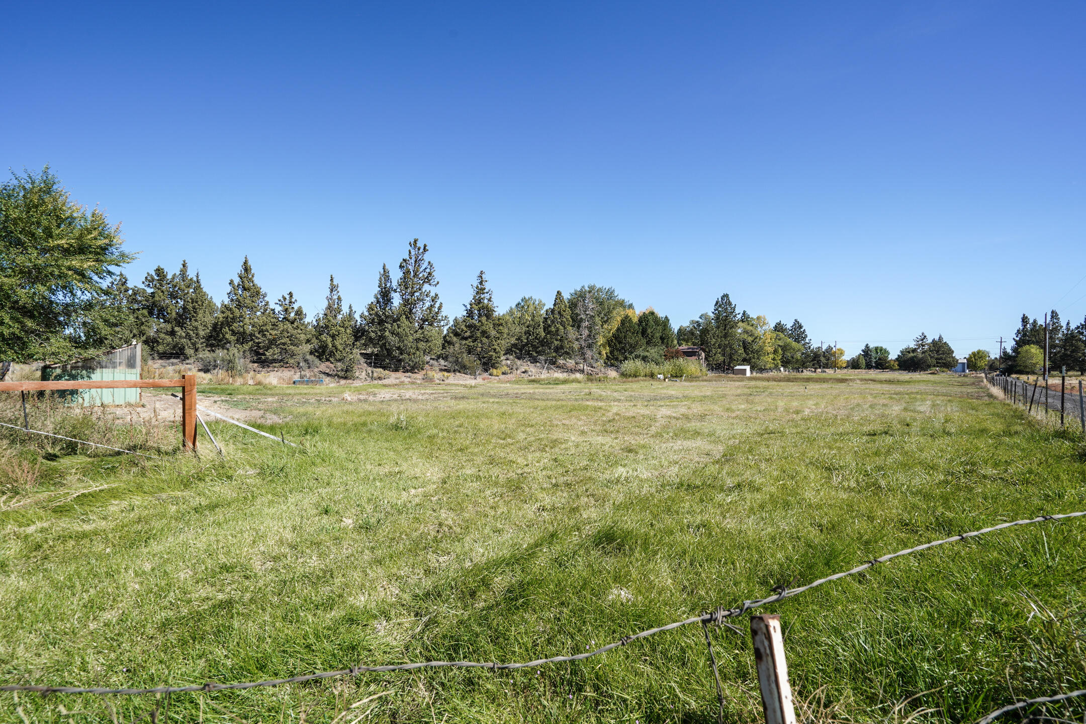 63375 Deschutes Market Road Bend, OR 97701 - Photo 35 of 43 28 pasture