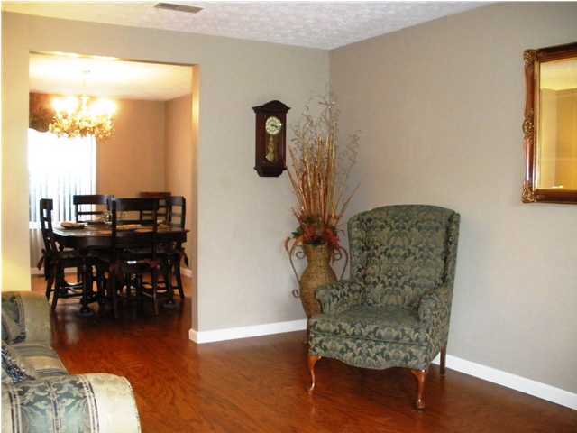 307 Hemingway Road Louisville, KY 40207 - Photo 8 of 25 Additional Photo
