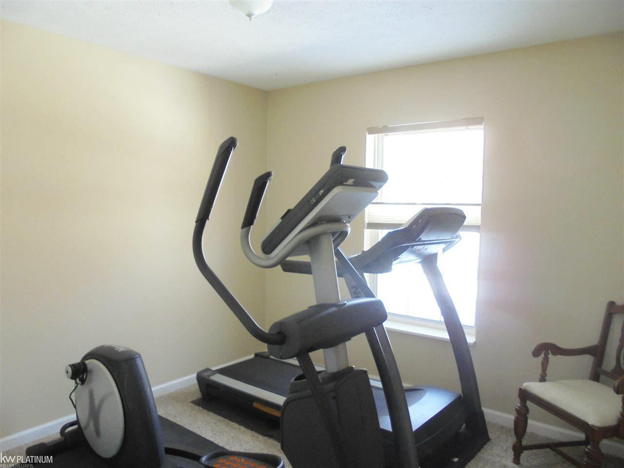 7580 Big Hand Road Columbus, MI 48063 - Photo 16 of 21 31372837-15.JPG