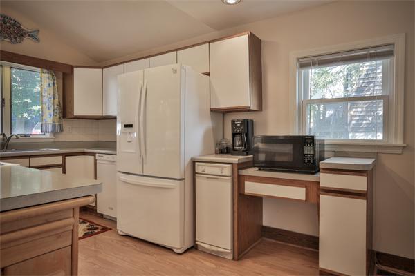 12 Spring Street Gloucester, MA 01930 - Photo 12 of 27 Gallery Image 12