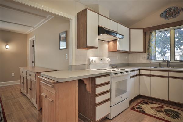 12 Spring Street Gloucester, MA 01930 - Photo 14 of 27 Gallery Image 14