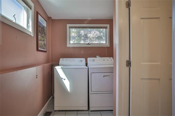 12 Spring Street Gloucester, MA 01930 - Photo 8 of 27 Gallery Image 8