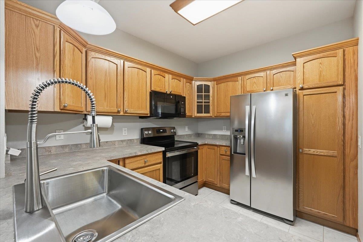 3001 Stratton Way, Unit 105 Madison, WI 53719 - Photo 12 of 32