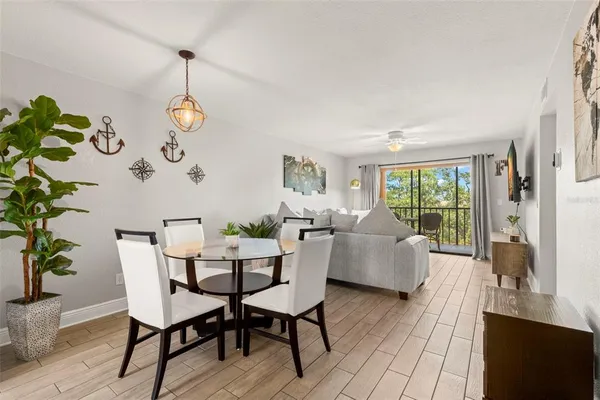 $2,000 | 5817 Park Street North, Unit 406, St. Petersburg, FL 33709