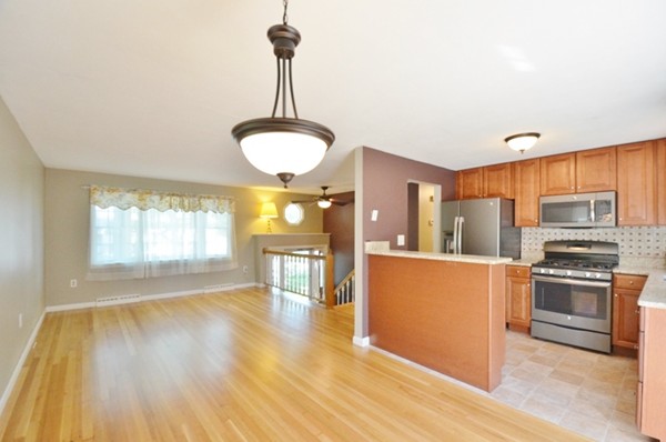 57 Michael Road Dracut, MA 01826 - Photo 3 of 17 Gallery Image 3