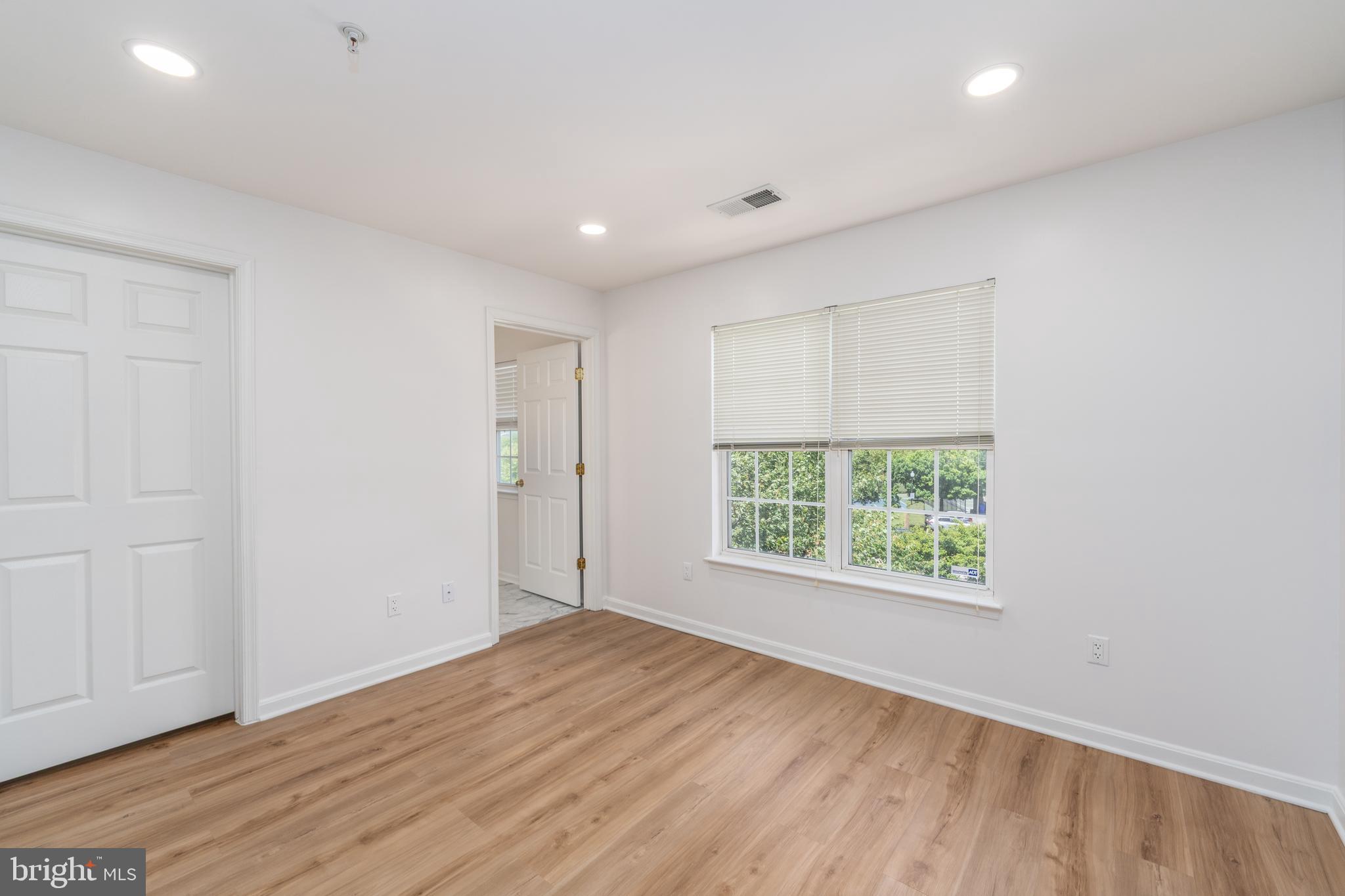 9060 Gracious End Court, Unit 301 Columbia, MD 21046 - Photo 10 of 25