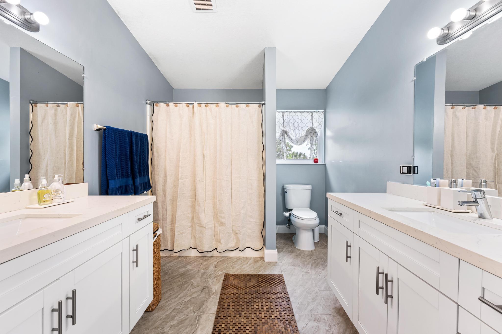 16931 93rd Road North Loxahatchee, FL 33470 - Photo 29 of 56 Upstairs Primary Bathroom