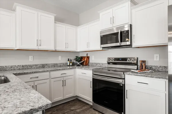 $376,900 | 4337 Calusa Drive, Murfreesboro, TN 37127