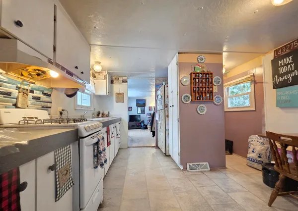 $70,000 | 46 Cedar Street, Millinocket, ME 04462