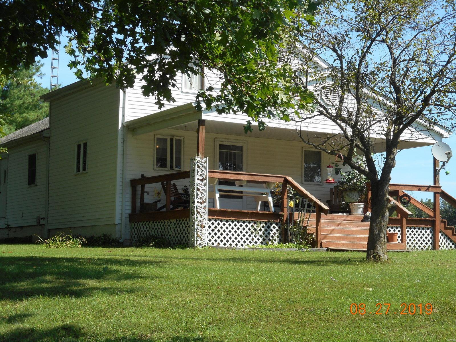 19310 East 29th Road Oconee, IL 62553 - Photo 3 of 27