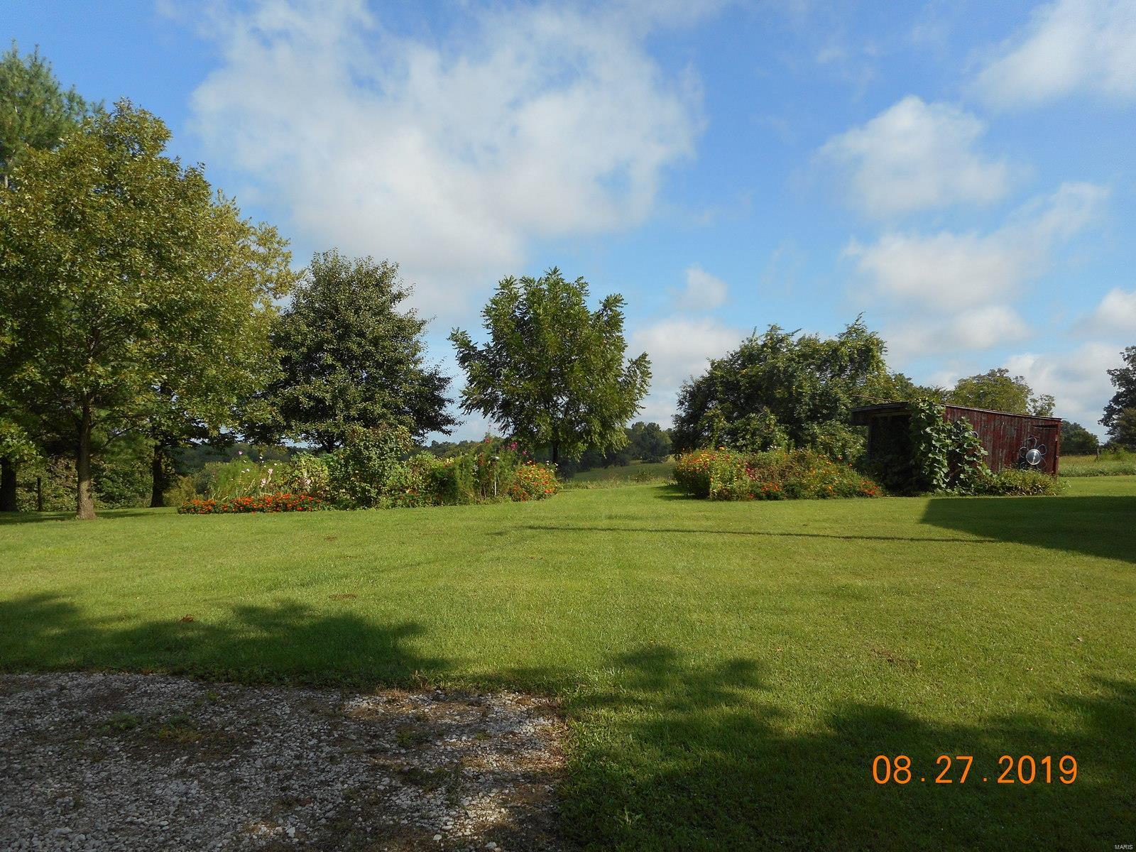 19310 East 29th Road Oconee, IL 62553 - Photo 5 of 27