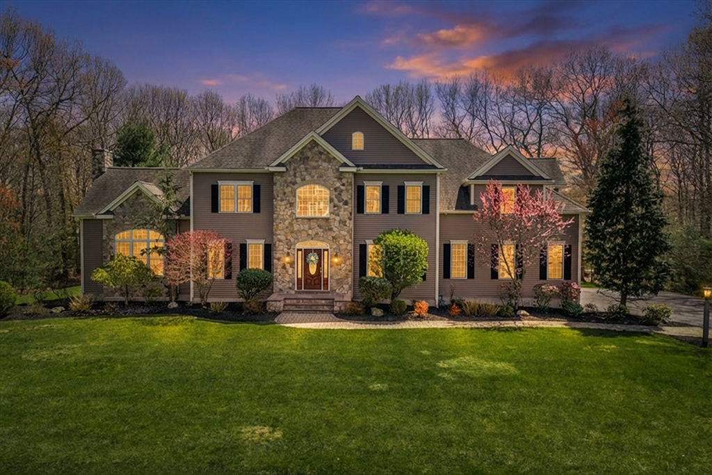 21 Stable Way Medway, MA 02053 - Photo 1 of 42