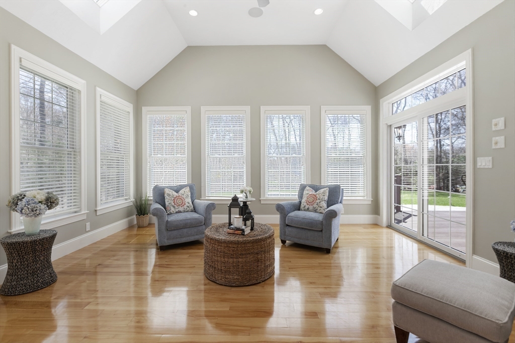 21 Stable Way Medway, MA 02053 - Photo 18 of 42