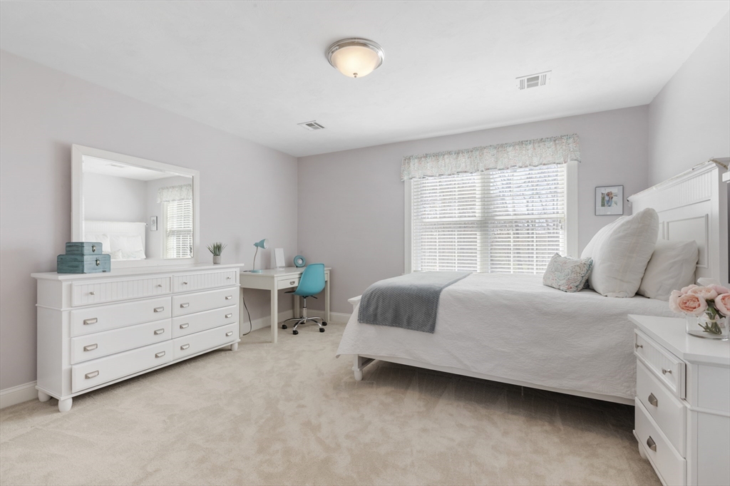 21 Stable Way Medway, MA 02053 - Photo 33 of 42