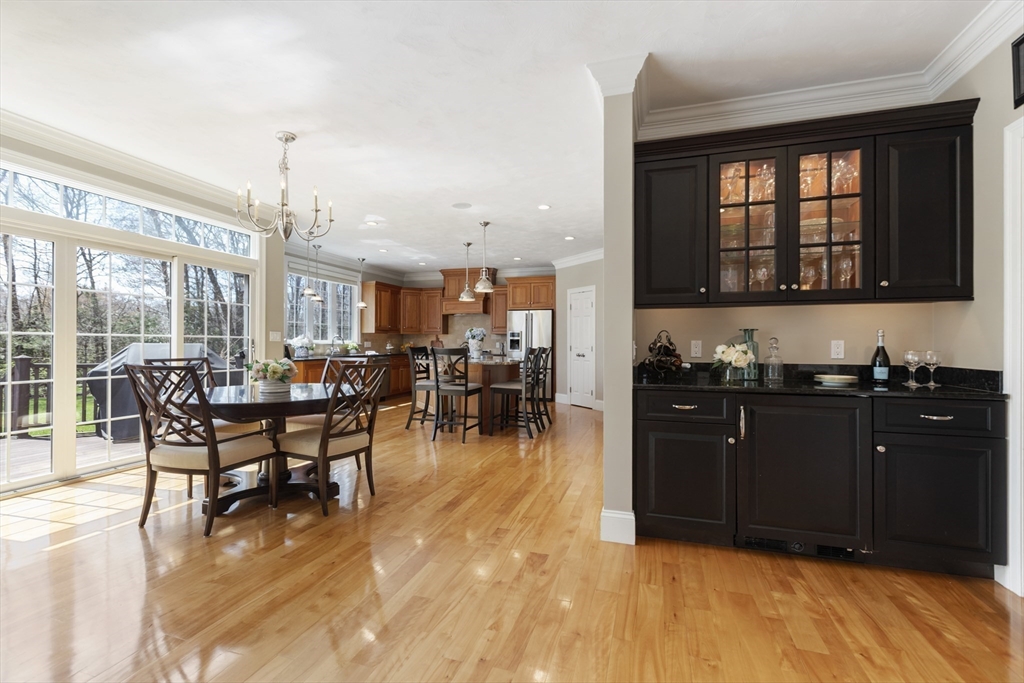 21 Stable Way Medway, MA 02053 - Photo 8 of 42