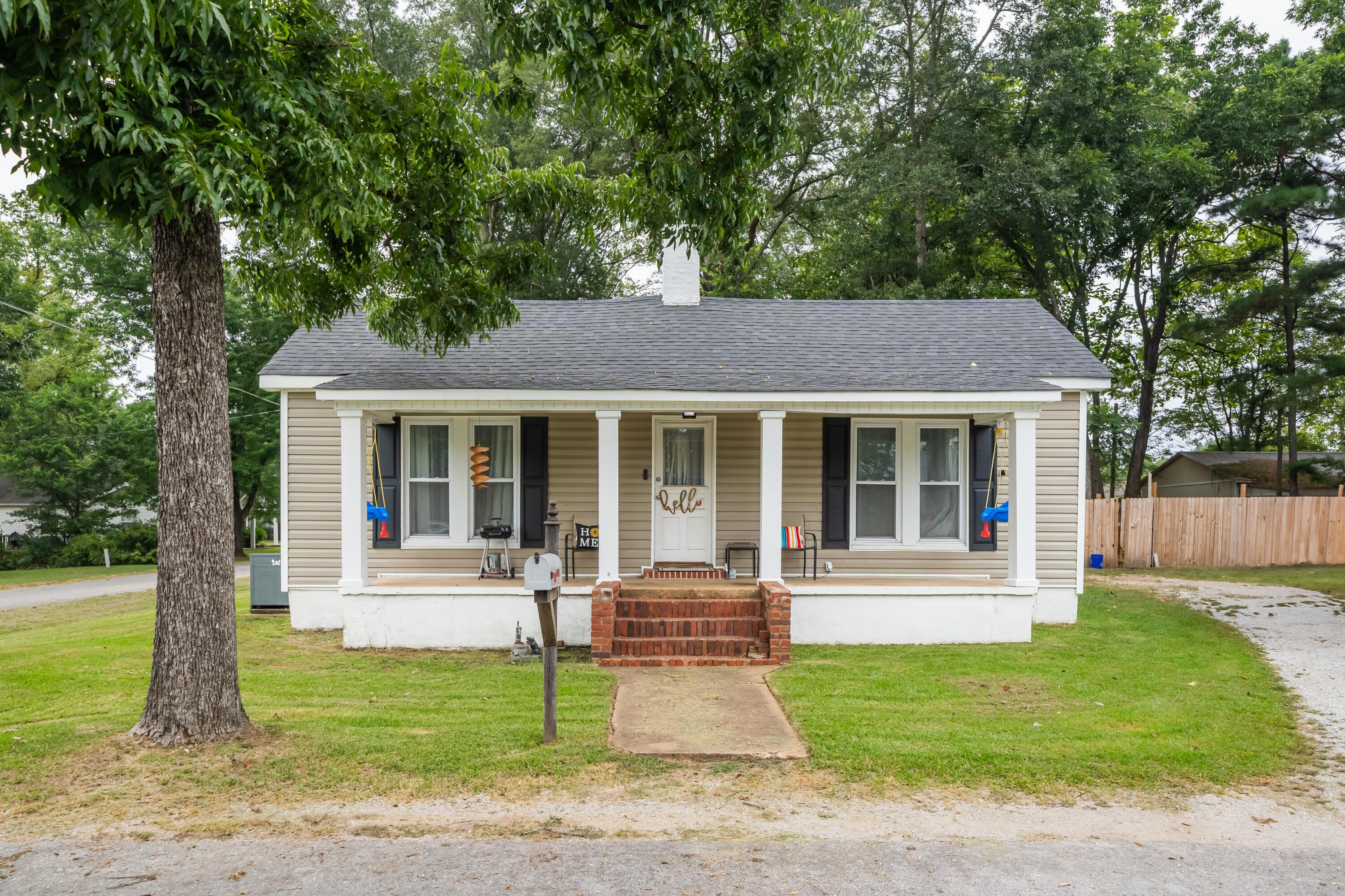1303 Phillips Street Corinth, MS 38834 - Photo 1 of 1 Gallery Image 1