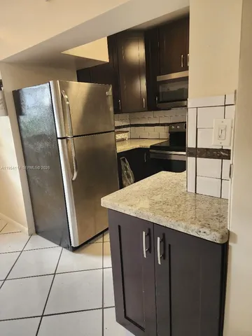 $3,000 | 2719 Taylor Street, Unit 2719, Hollywood, FL 33020