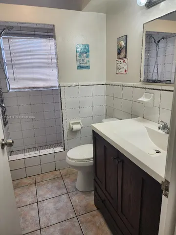 $3,000 | 2719 Taylor Street, Unit 2719, Hollywood, FL 33020