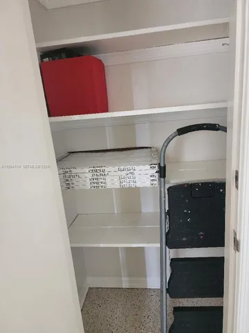 $3,000 | 2719 Taylor Street, Unit 2719, Hollywood, FL 33020