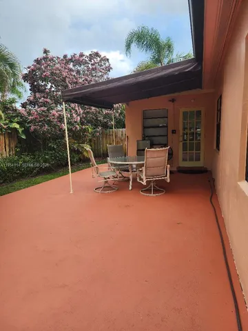 $3,000 | 2719 Taylor Street, Unit 2719, Hollywood, FL 33020