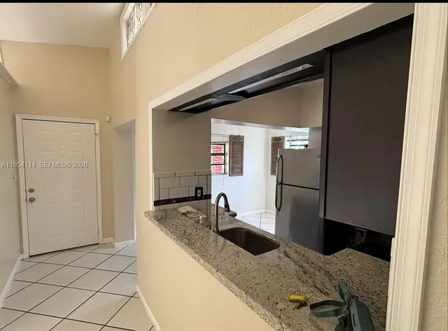 $3,000 | 2719 Taylor Street, Unit 2719, Hollywood, FL 33020