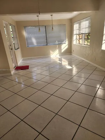 $3,000 | 2719 Taylor Street, Unit 2719, Hollywood, FL 33020