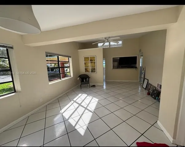 $3,000 | 2719 Taylor Street, Unit 2719, Hollywood, FL 33020