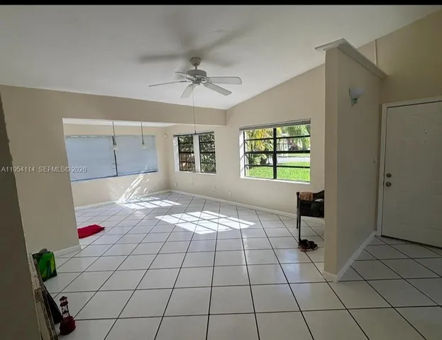 $3,000 | 2719 Taylor Street, Unit 2719, Hollywood, FL 33020
